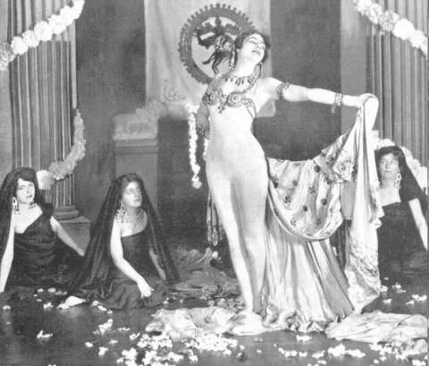 Mata Hari dance